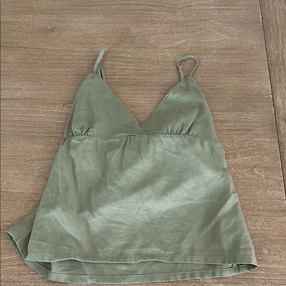 Love Tree | Green Tank Top - Picture 2 of 4